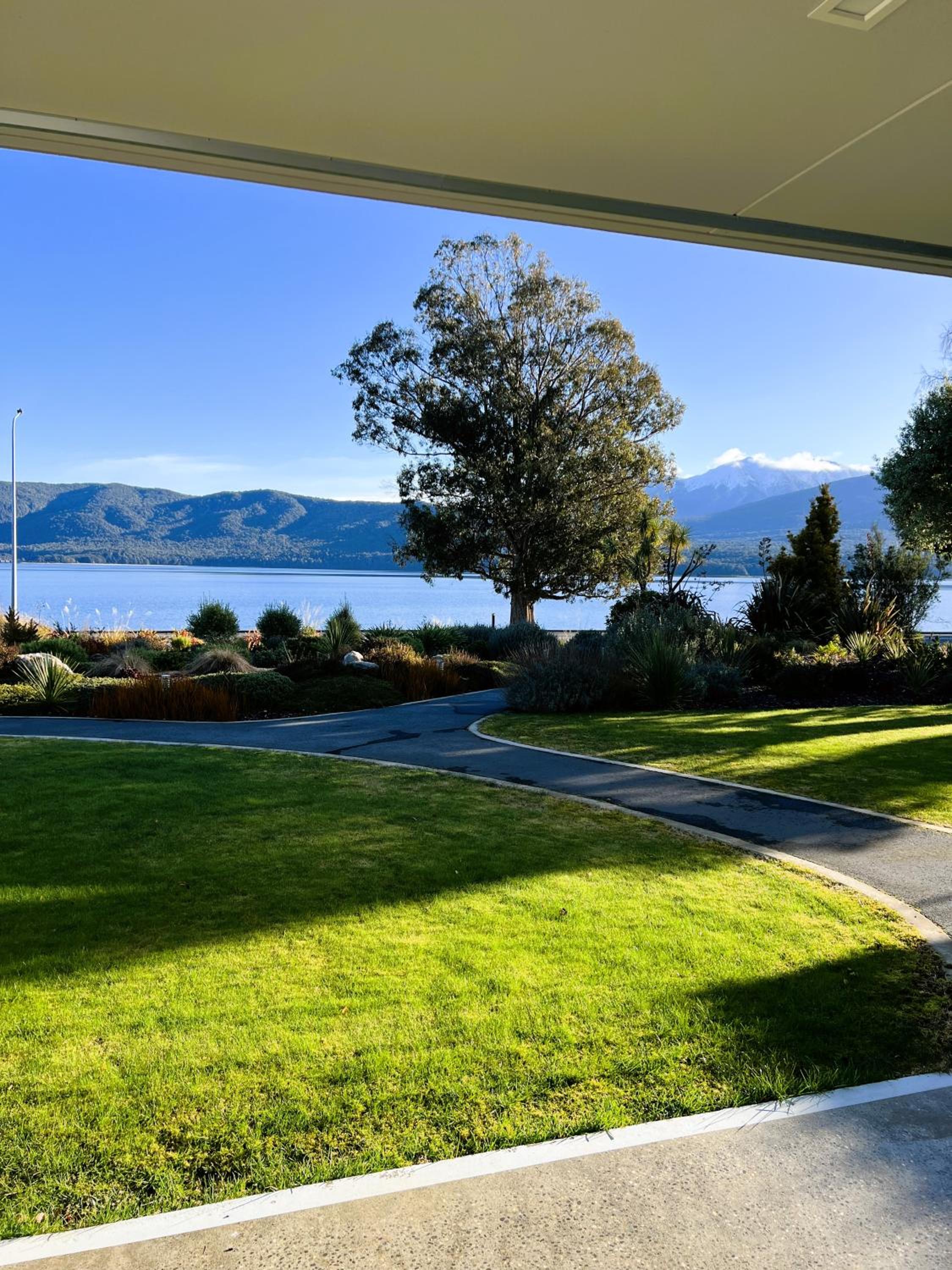 Fiordland Lakeview Motel and Apartments — photo 76