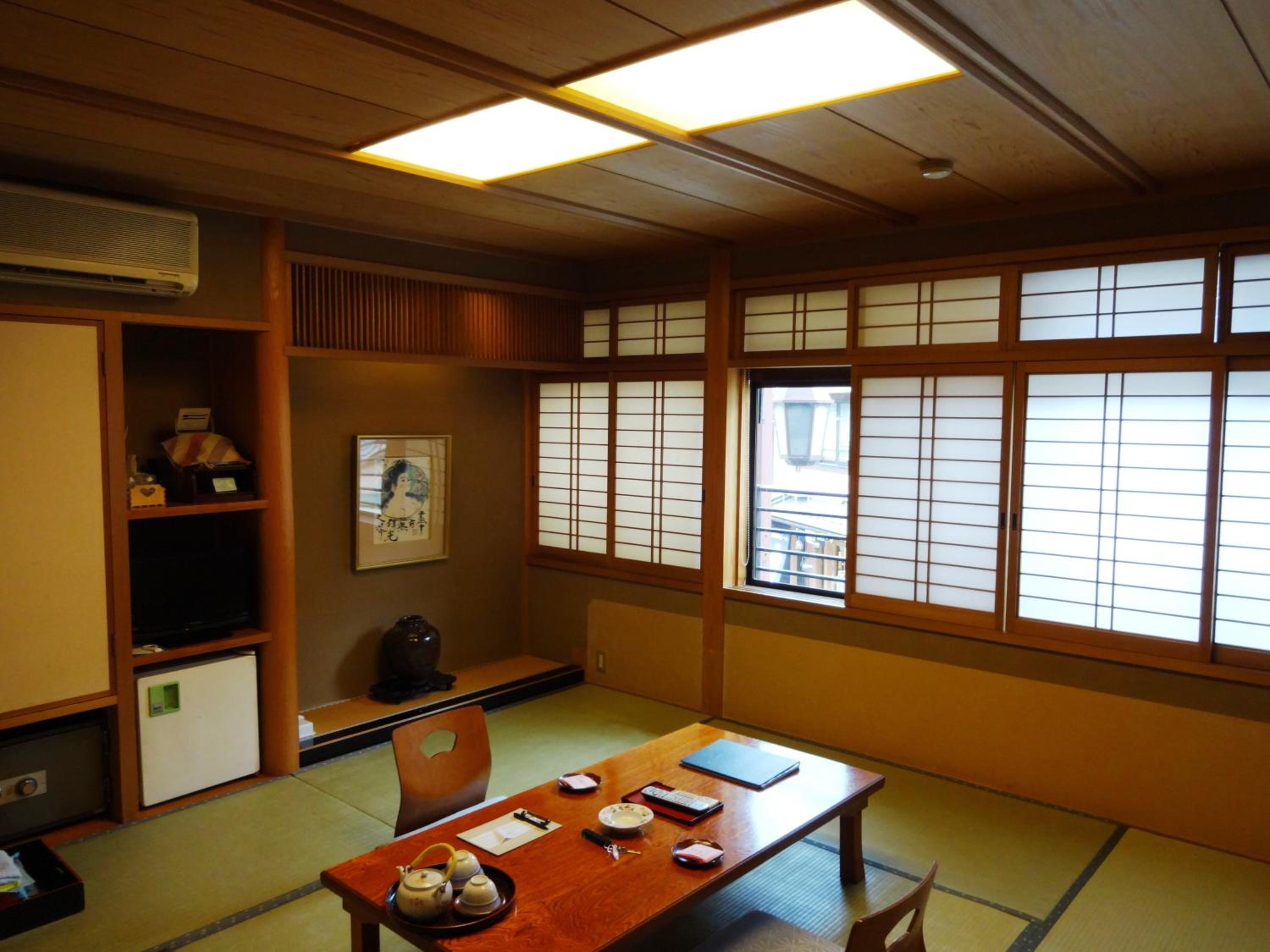 Photo 12