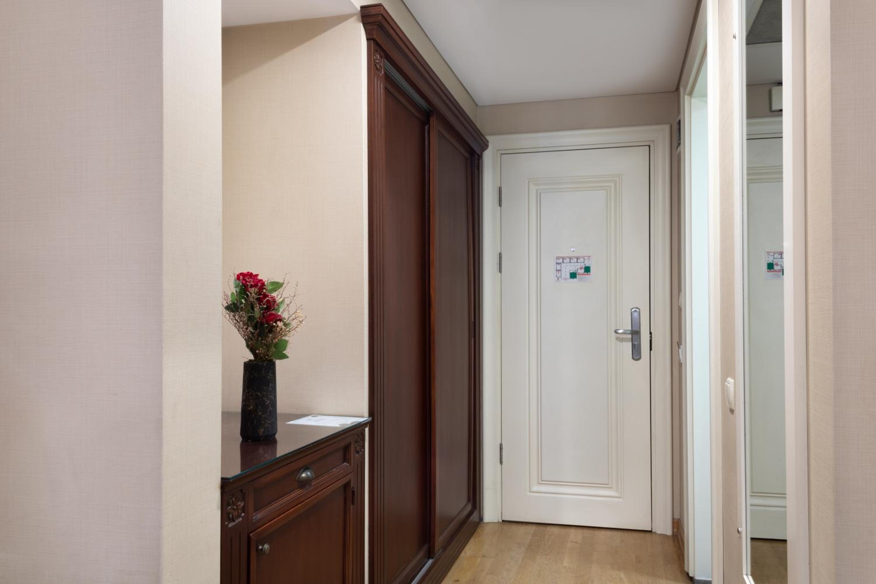 Recital Otel - Image 44