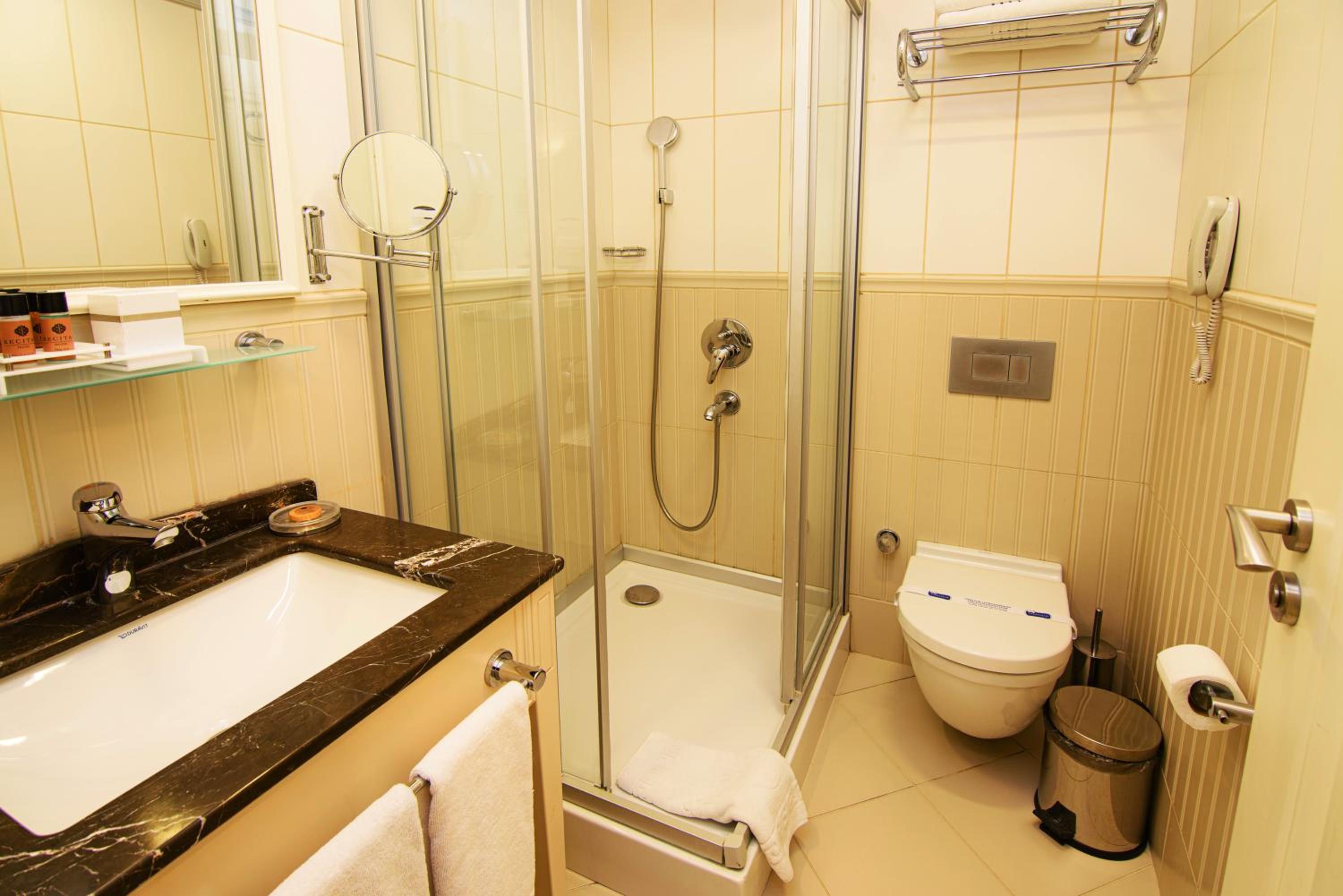 Recital Otel - Image 62