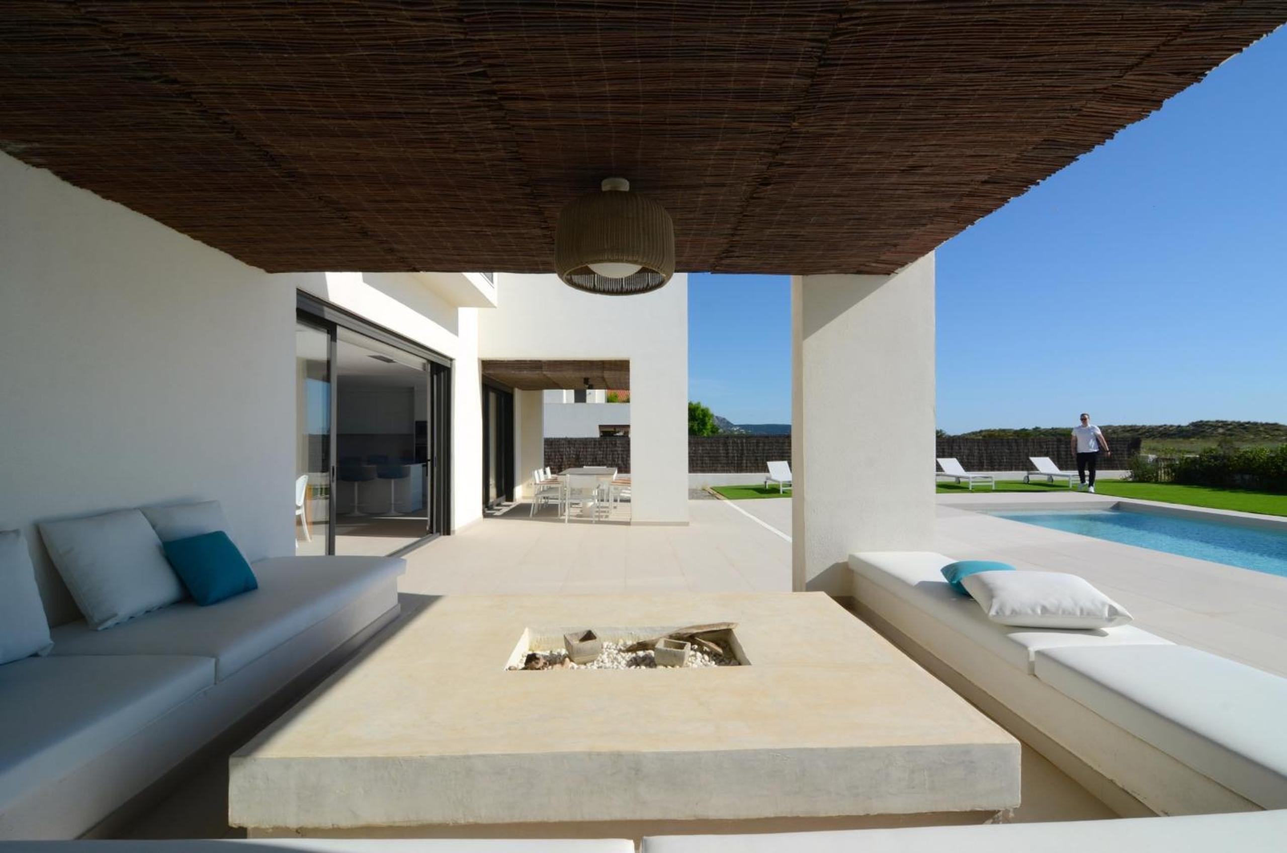 VILLA PINELL