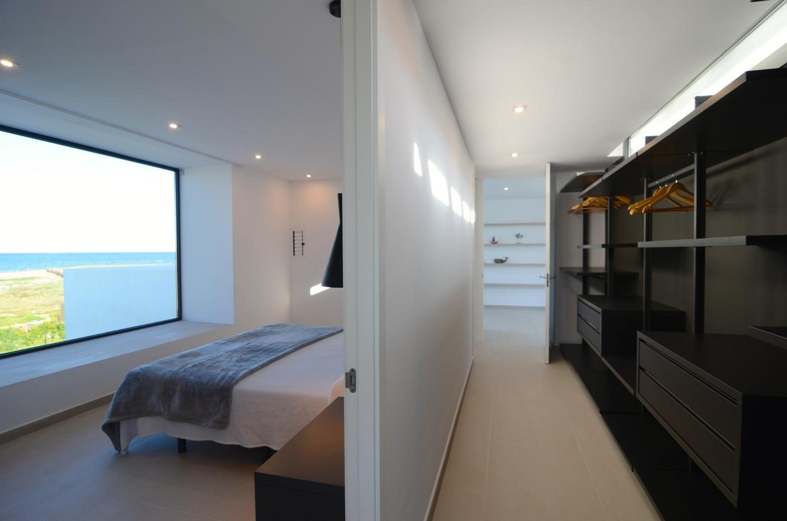 VILLA PINELL