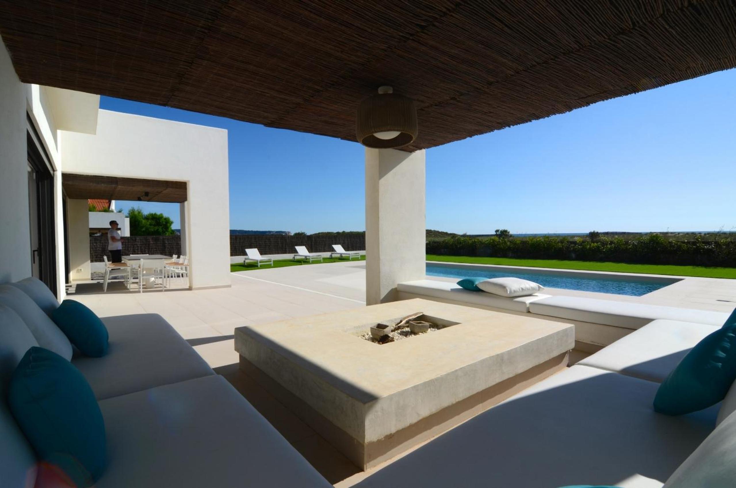 VILLA PINELL