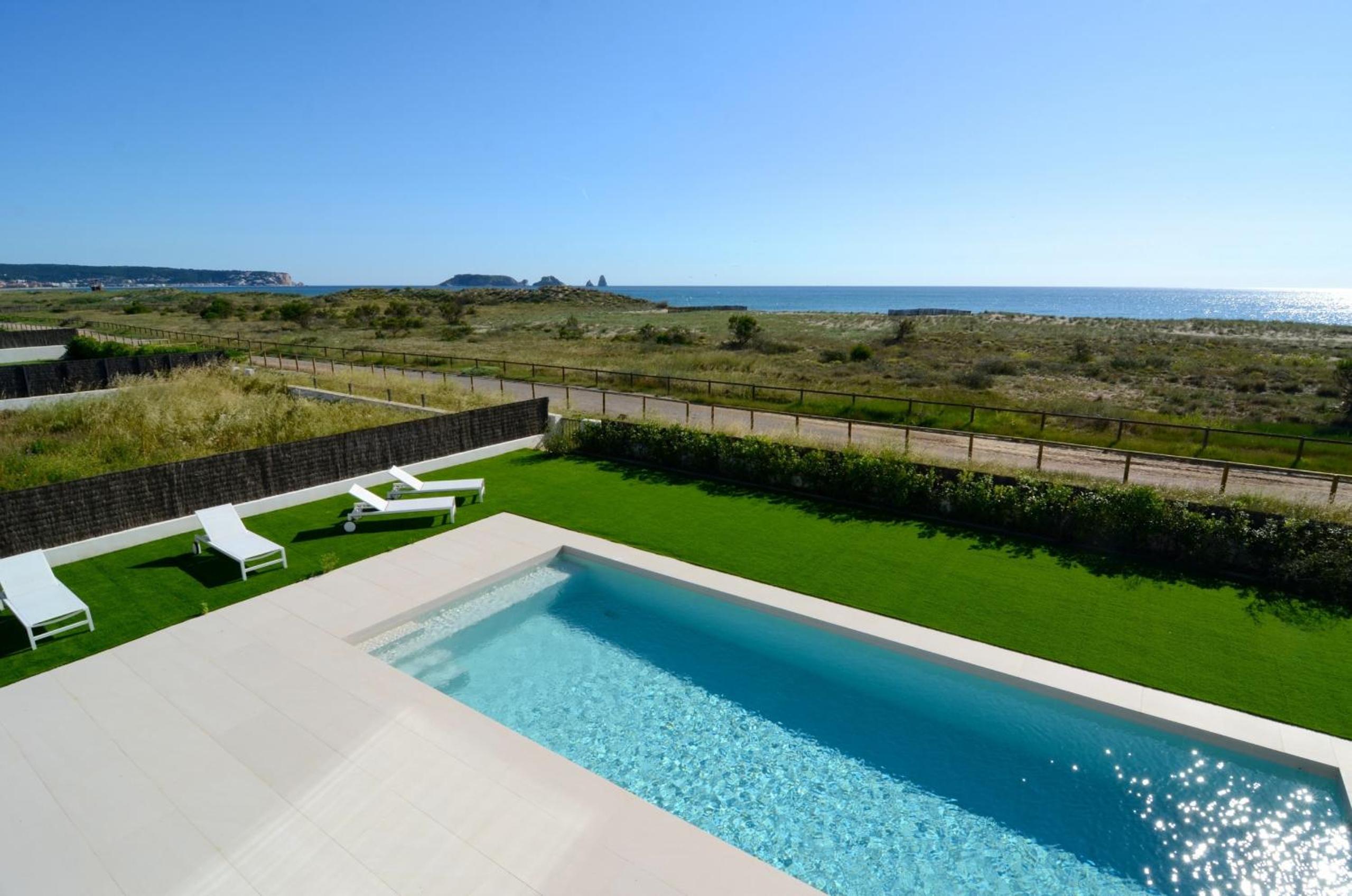 VILLA PINELL