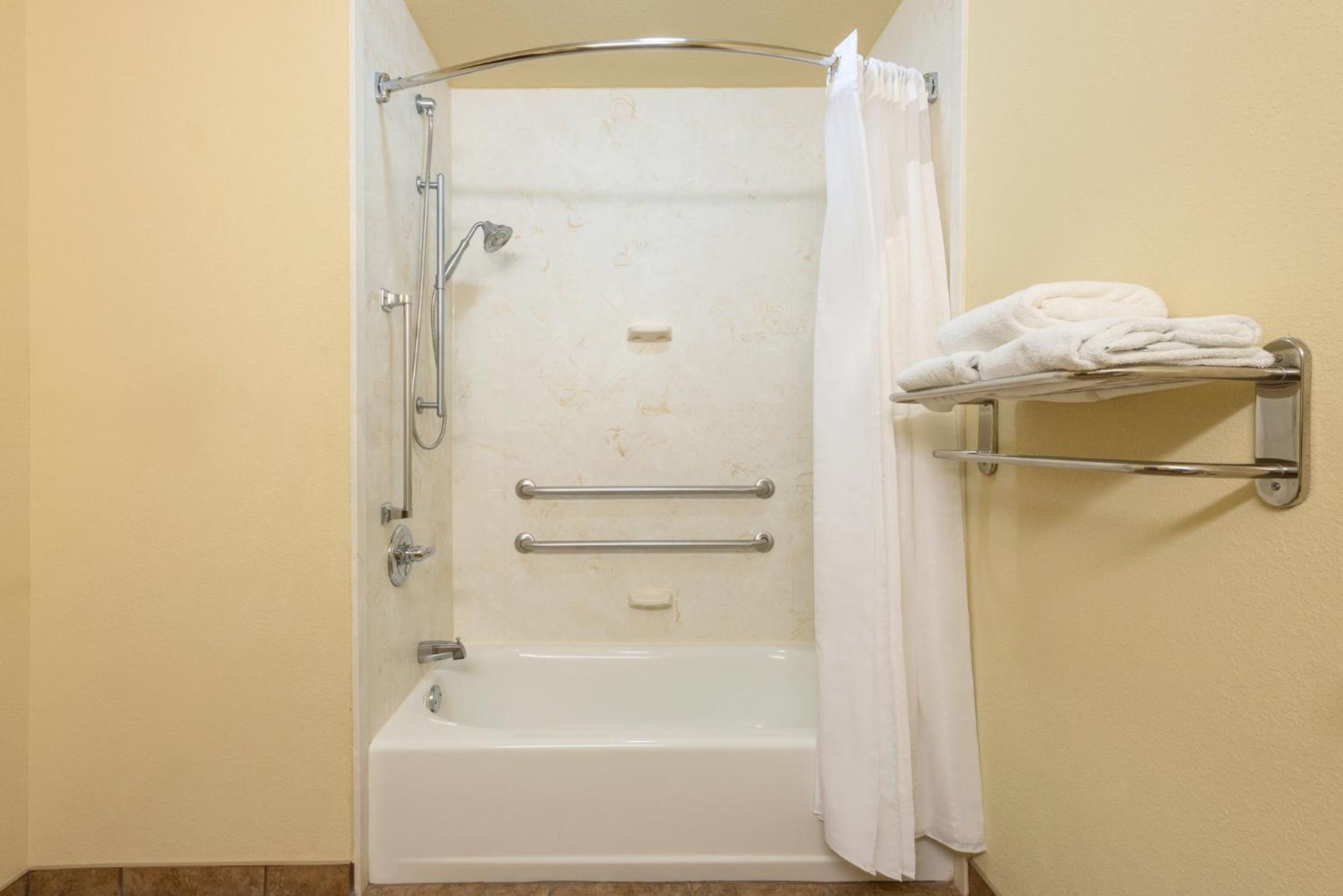 Lexington Vacations - Holiday Inn Express Suites Lexington Downtown Area-Keeneland, an IHG Hotel - Property Image 51