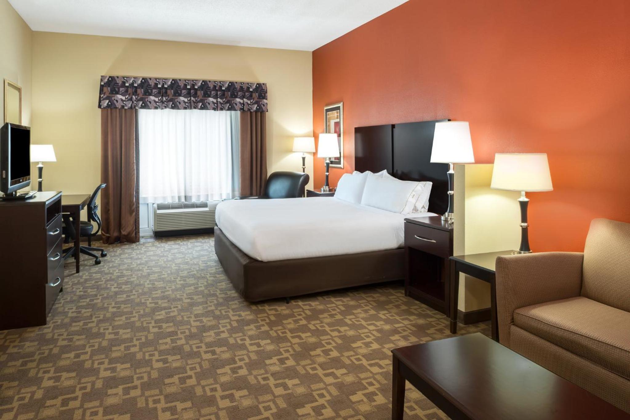 Lexington Vacations - Holiday Inn Express Suites Lexington Downtown Area-Keeneland, an IHG Hotel - Property Image 45