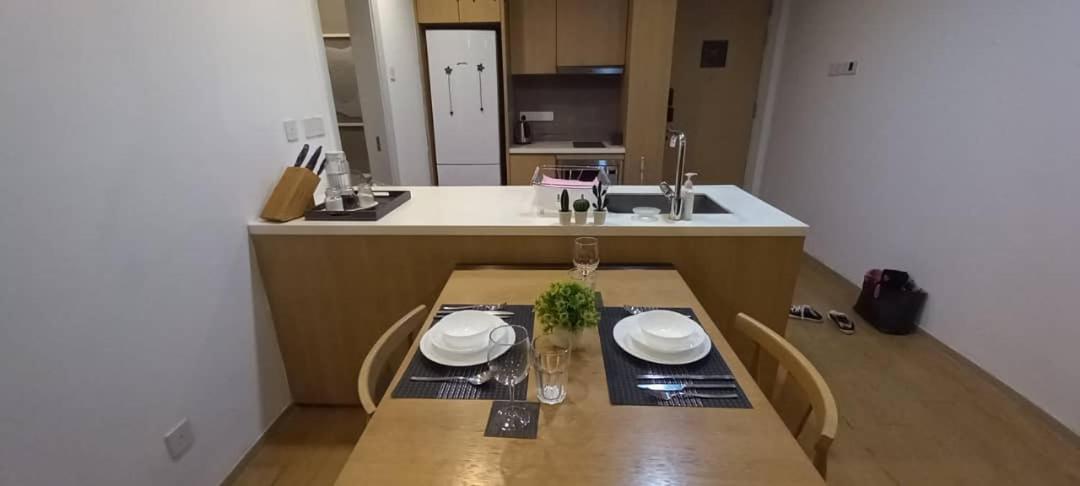 Perfect Apartment with Bathtub and Jacuzzi at 188 Suites