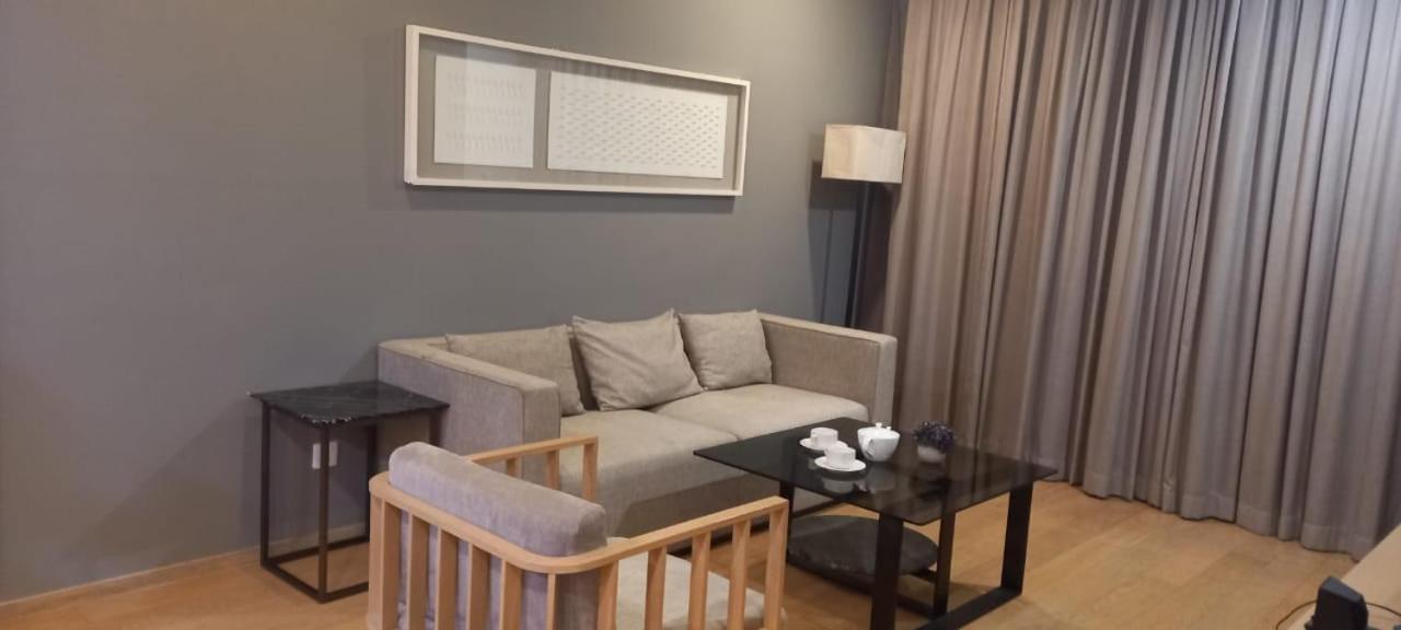 Perfect Apartment with Bathtub and Jacuzzi at 188 Suites