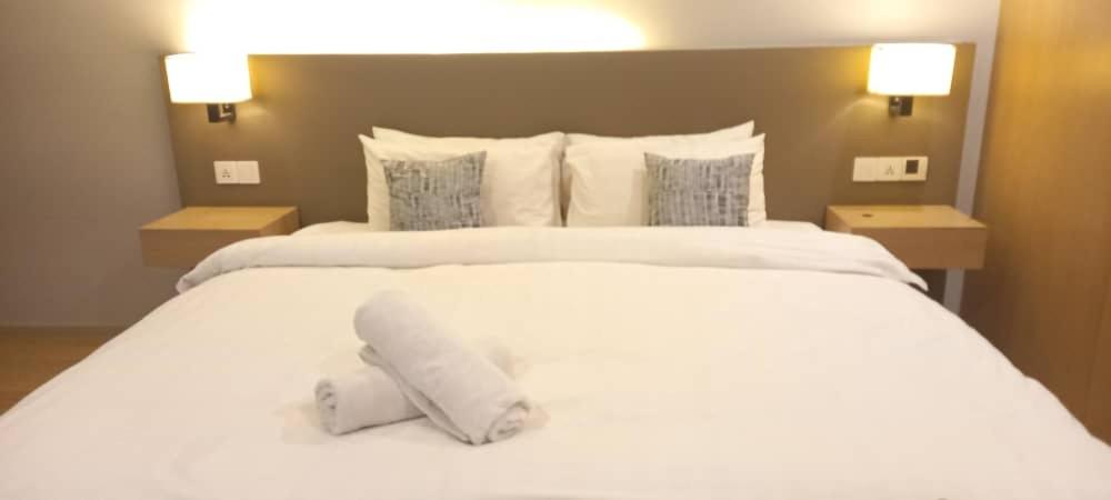 Perfect Apartment with Bathtub and Jacuzzi at 188 Suites