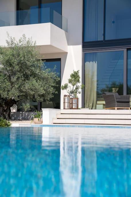 Villa Maris - Luxury Villa with Pool view 5