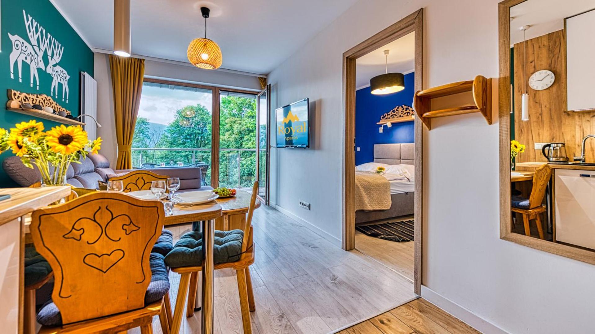 Apartamenty ROYAL APARTS Widok 800 - z panoramą gór