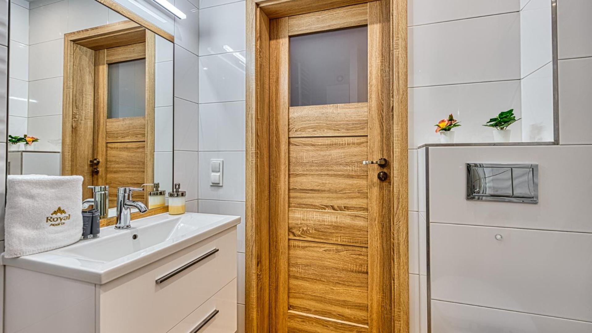 Apartamenty ROYAL APARTS Widok 800 - z panoramą gór