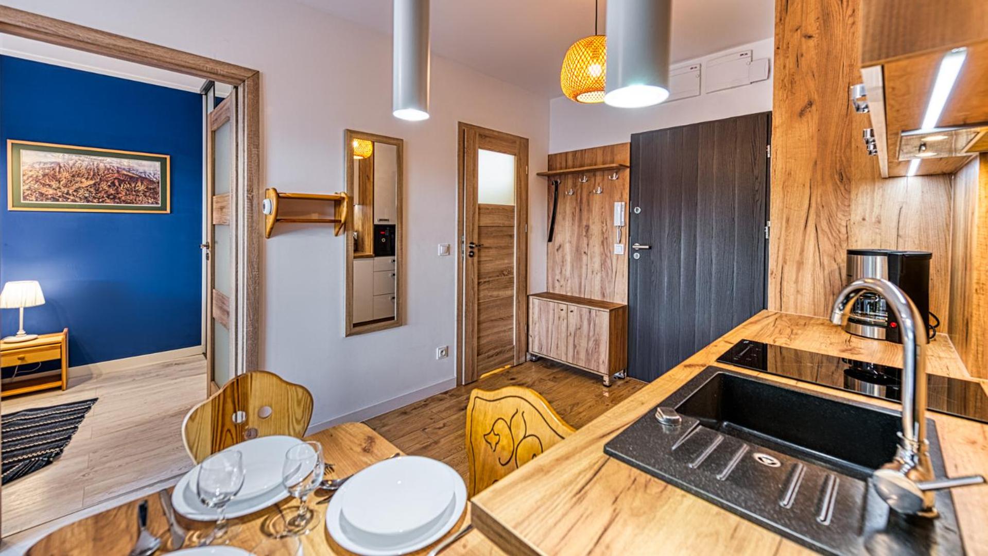 Apartamenty ROYAL APARTS Widok 800 - z panoramą gór