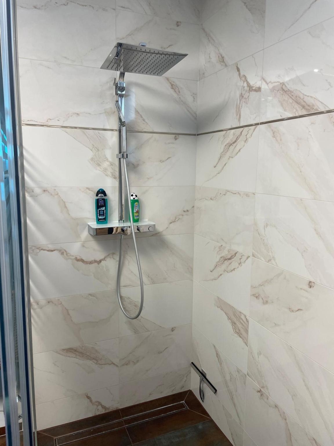 Appartement Architektenhaus - Pool - Fernsicht