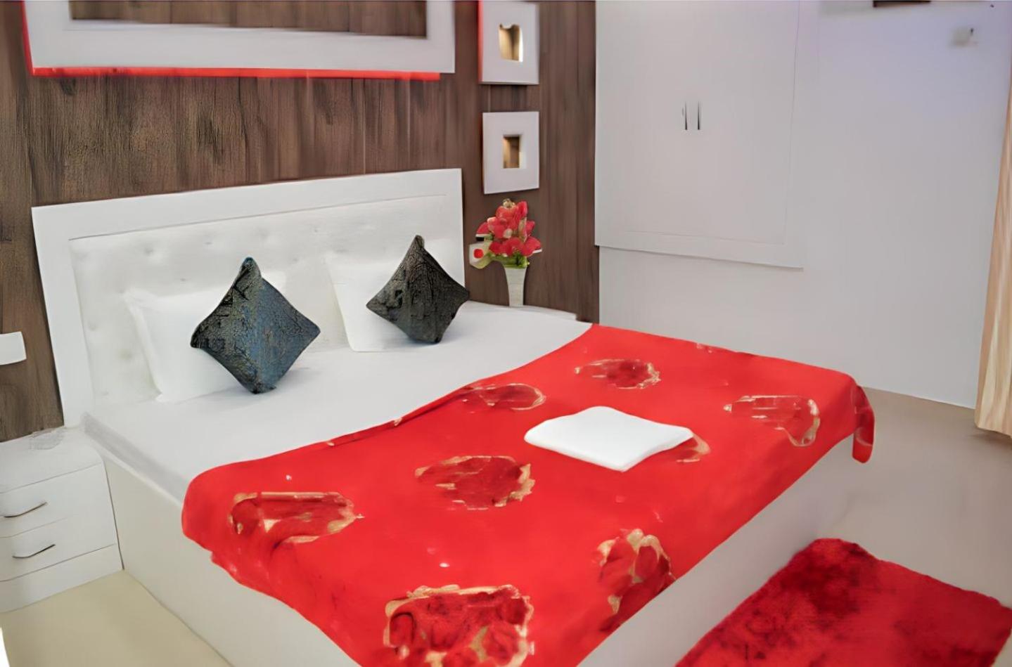 Taj Square A luxurious homestay