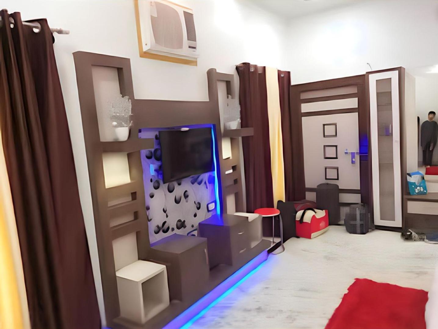 Taj Square A luxurious homestay