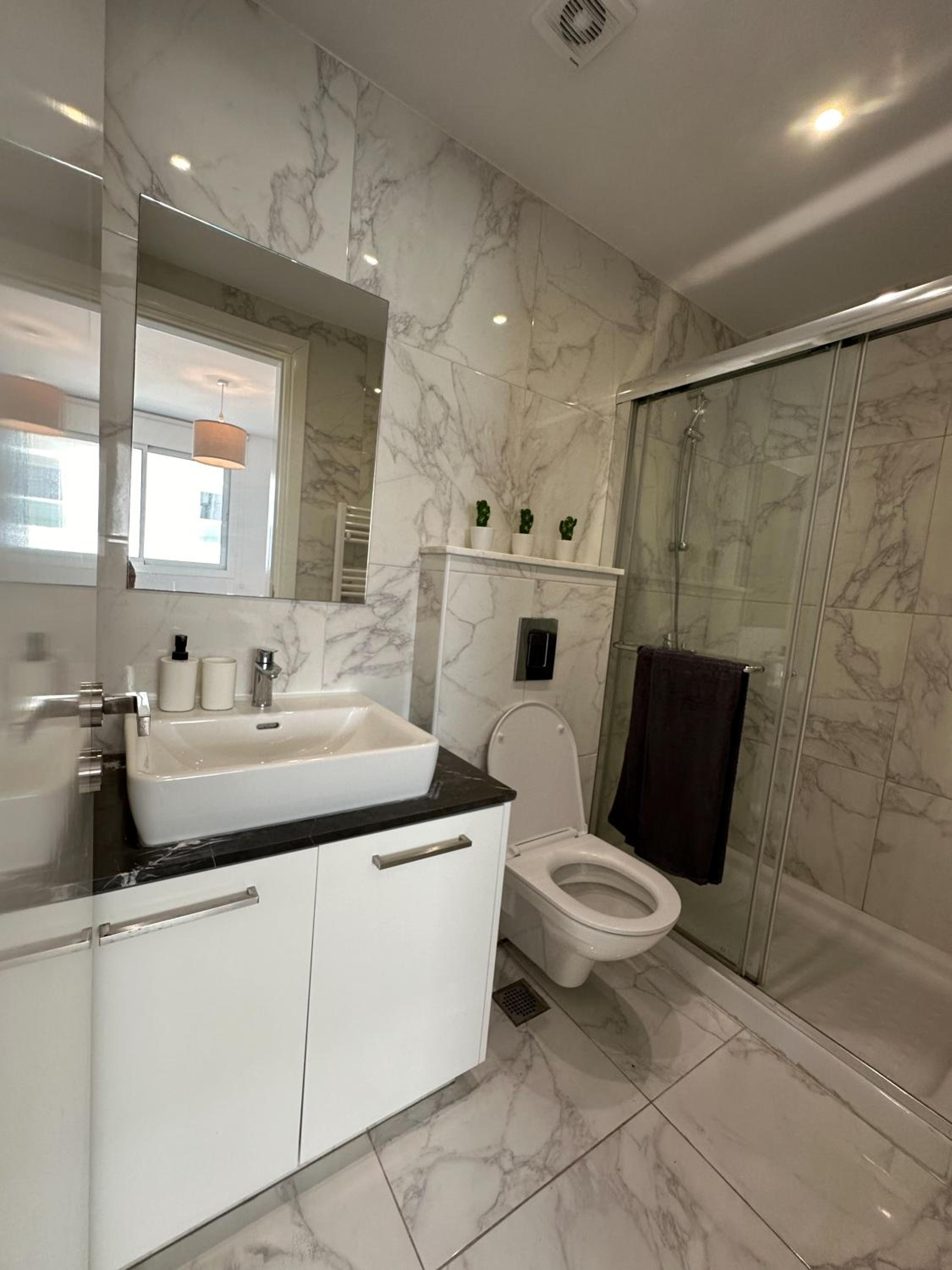 Seaview Pearl in Mackenzie with Pool & Jacuzzi