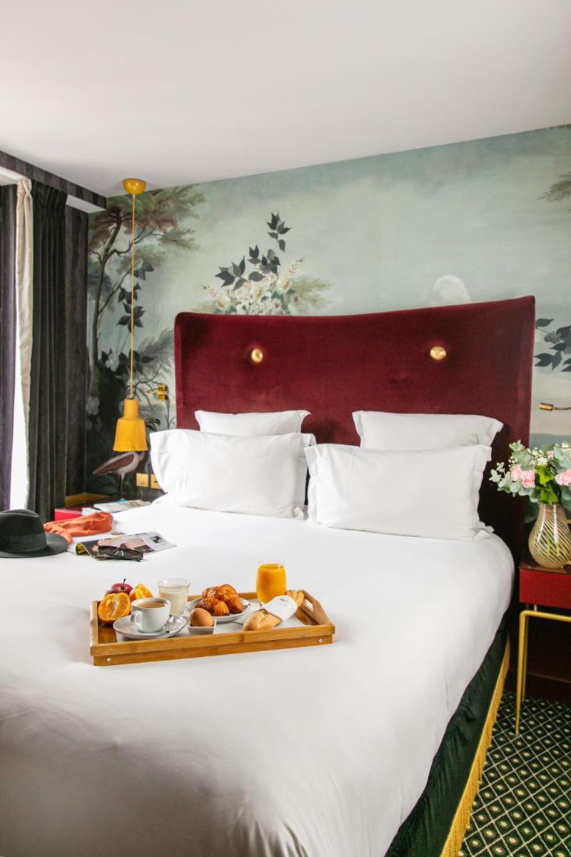 Snob Hotel 27