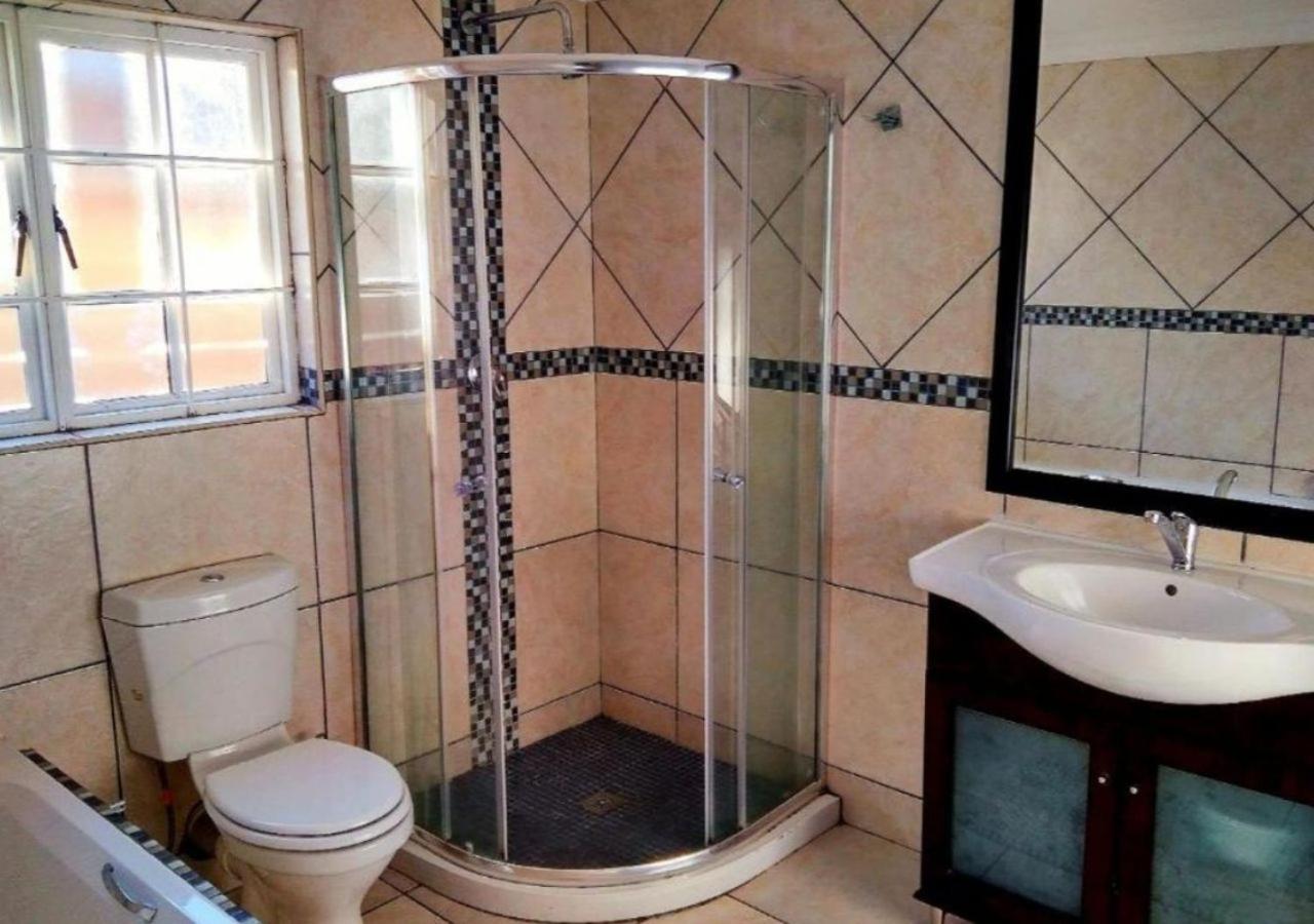 Limonite GuestHouse