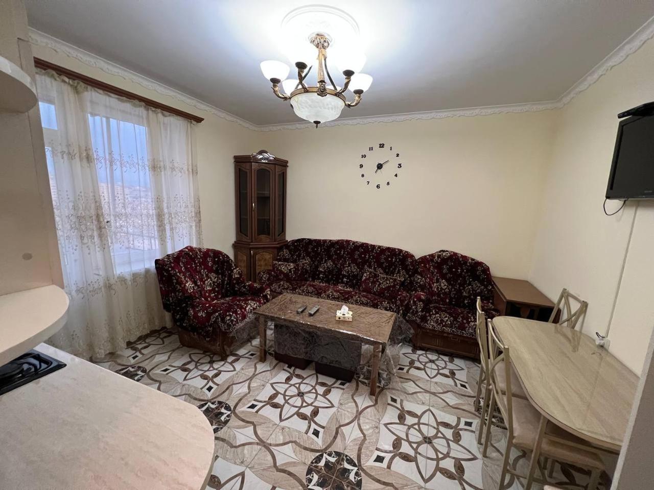 Apartment in Yerevan Rubinyanc 27 21 Zeytun