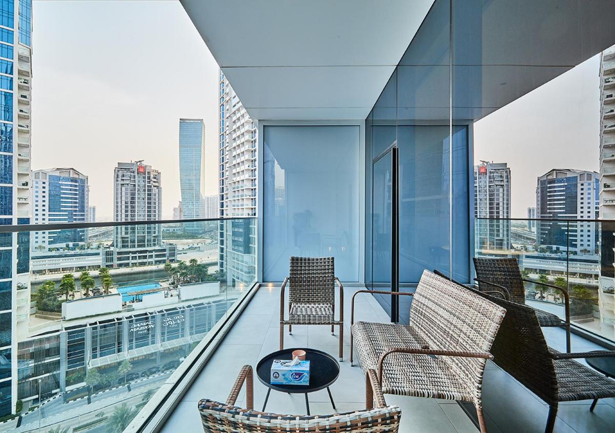 Luxury Studios with Burj Khalifa & Canal View in Downtown - Marquise Square Tower