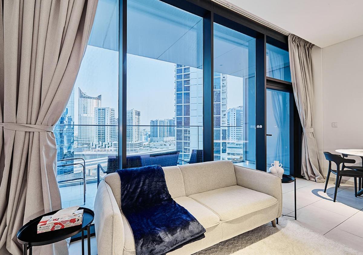 Luxury Studios with Burj Khalifa & Canal View in Downtown - Marquise Square Tower