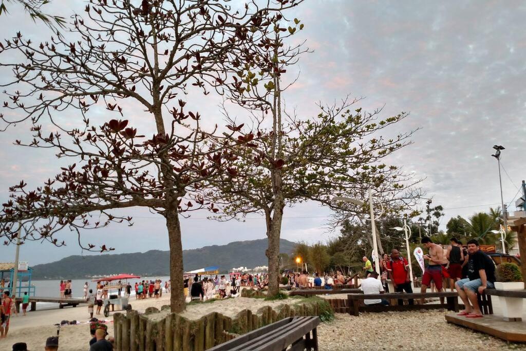 Ótima Suite para 2 pessoas a 2 quadras da praia