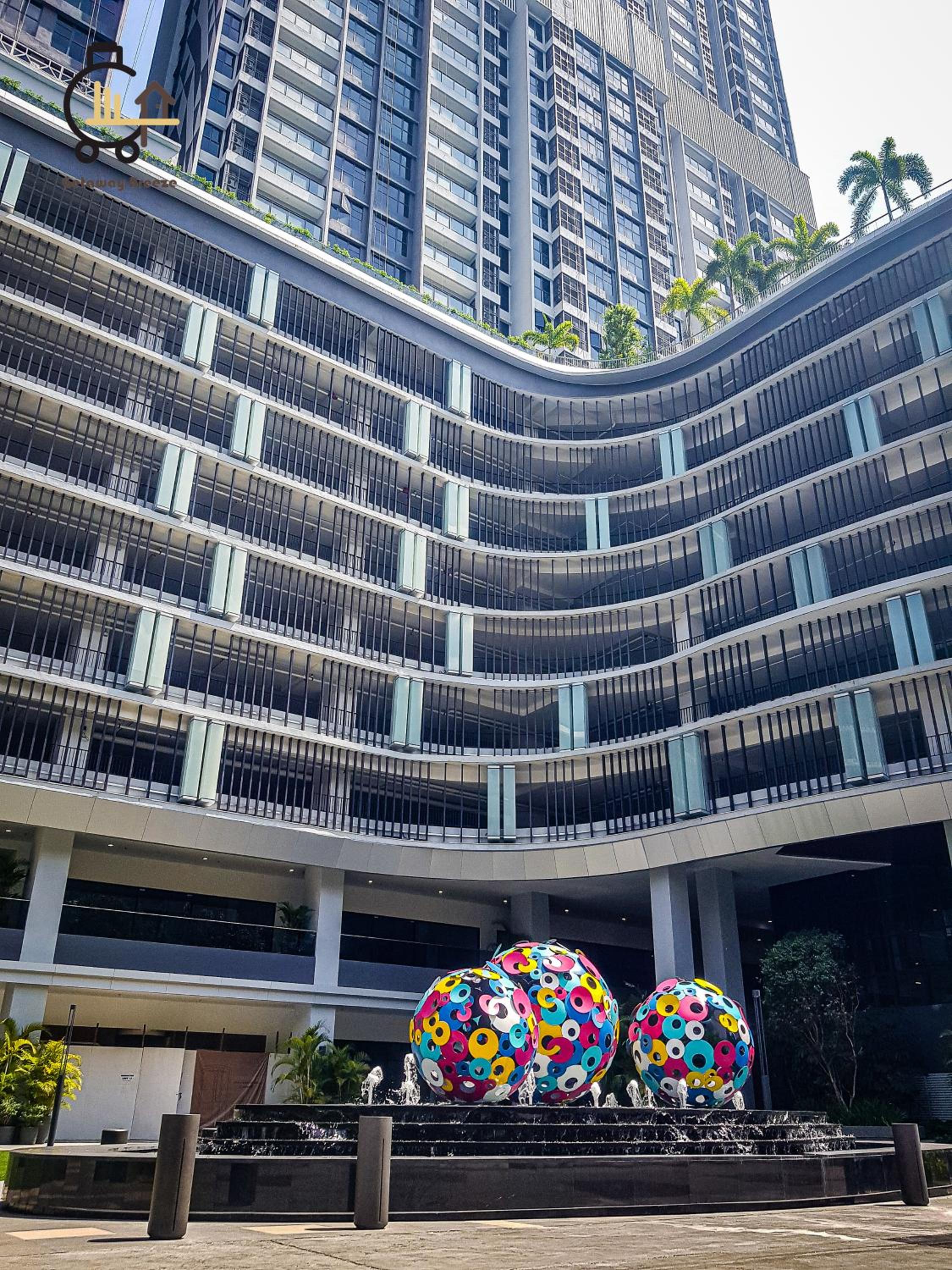 1 min to KL Tallest Residence Heart of Klang Valley