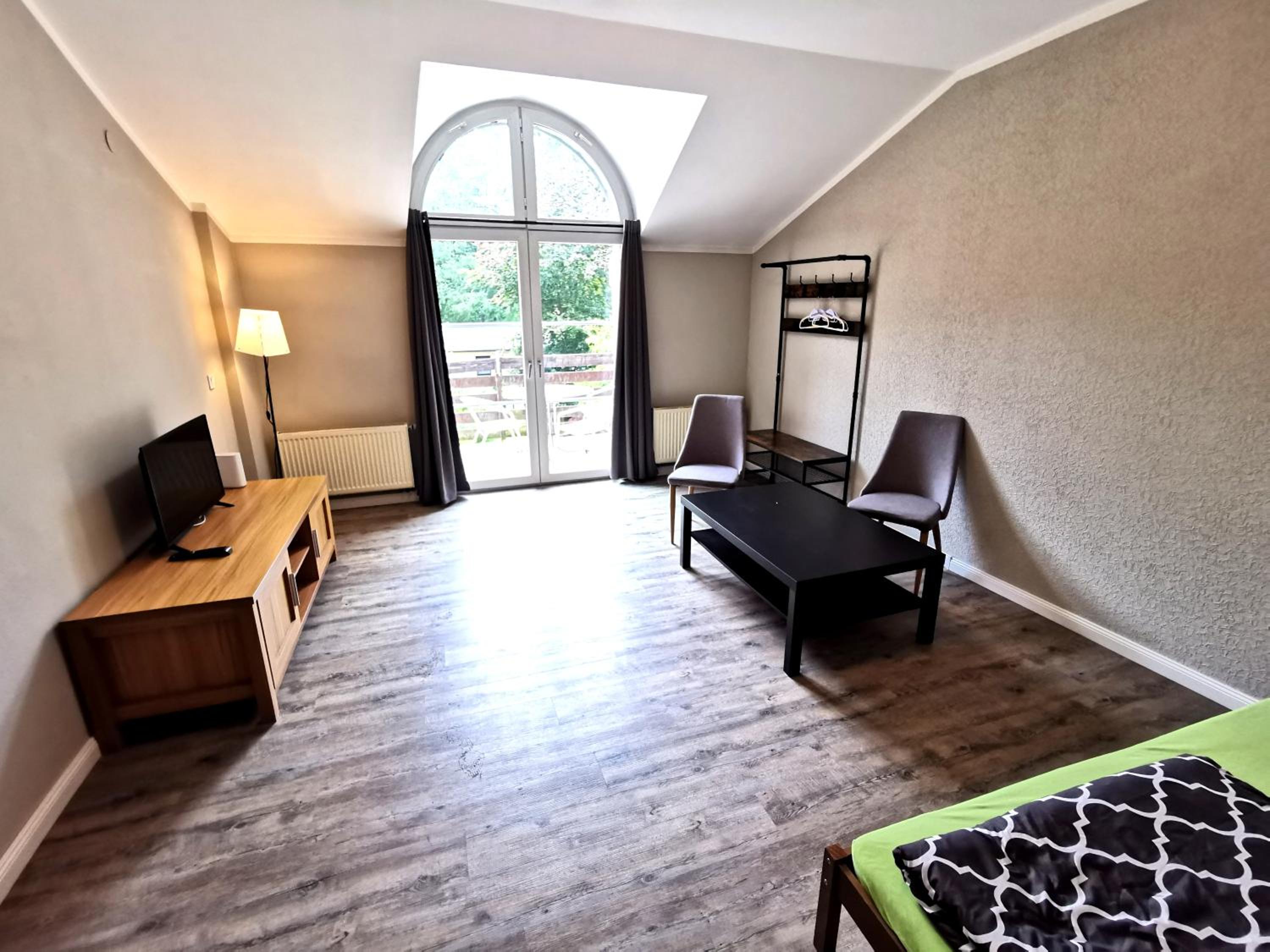Monteurzimmer am Bahnhof Biesenthal - 3 große Apartments