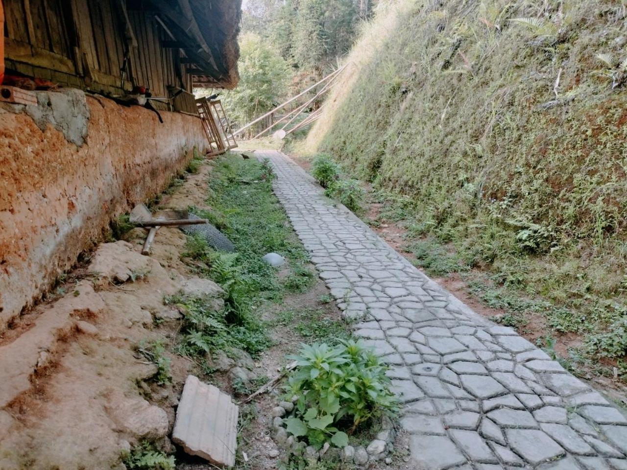 TẠ QUYÊN HOMESTAY view 2