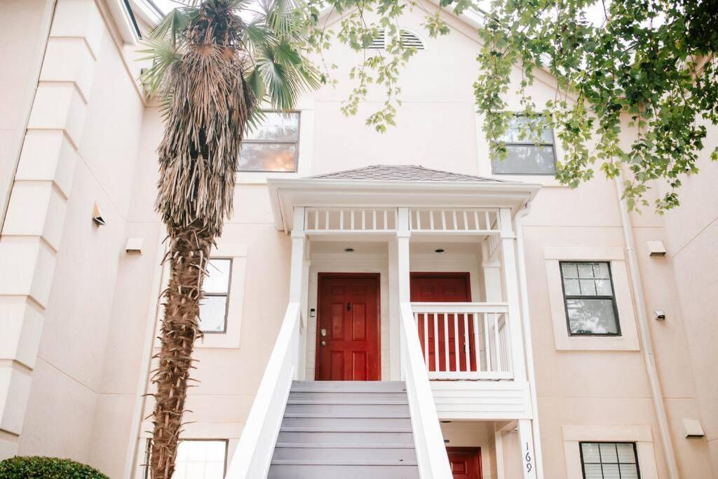 3-Bed Athens Getaway right near UGA with Pool and Parking and SmartTV view 5