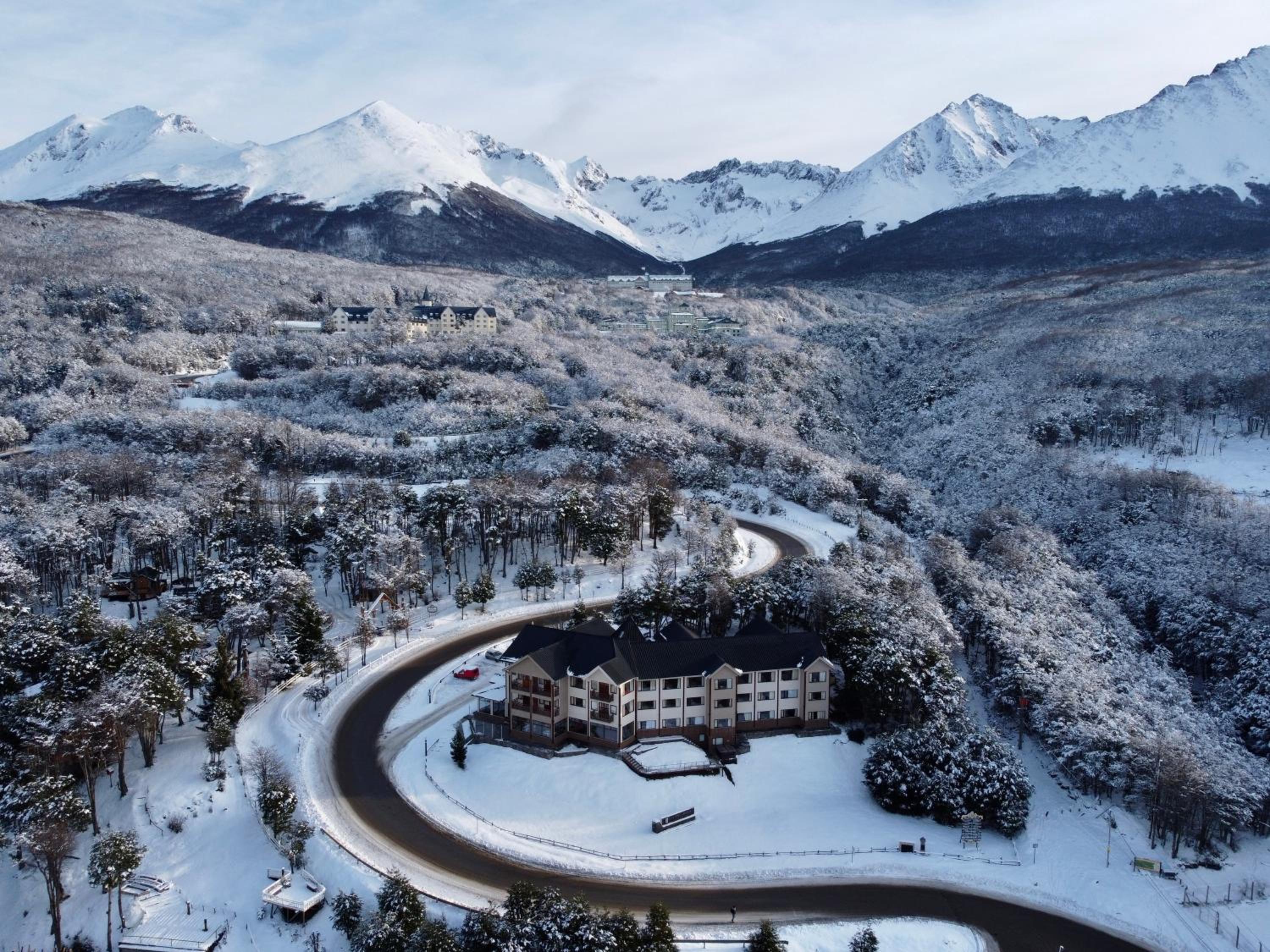 Hotel Altos Ushuaia Hotel & Resto - Image 1