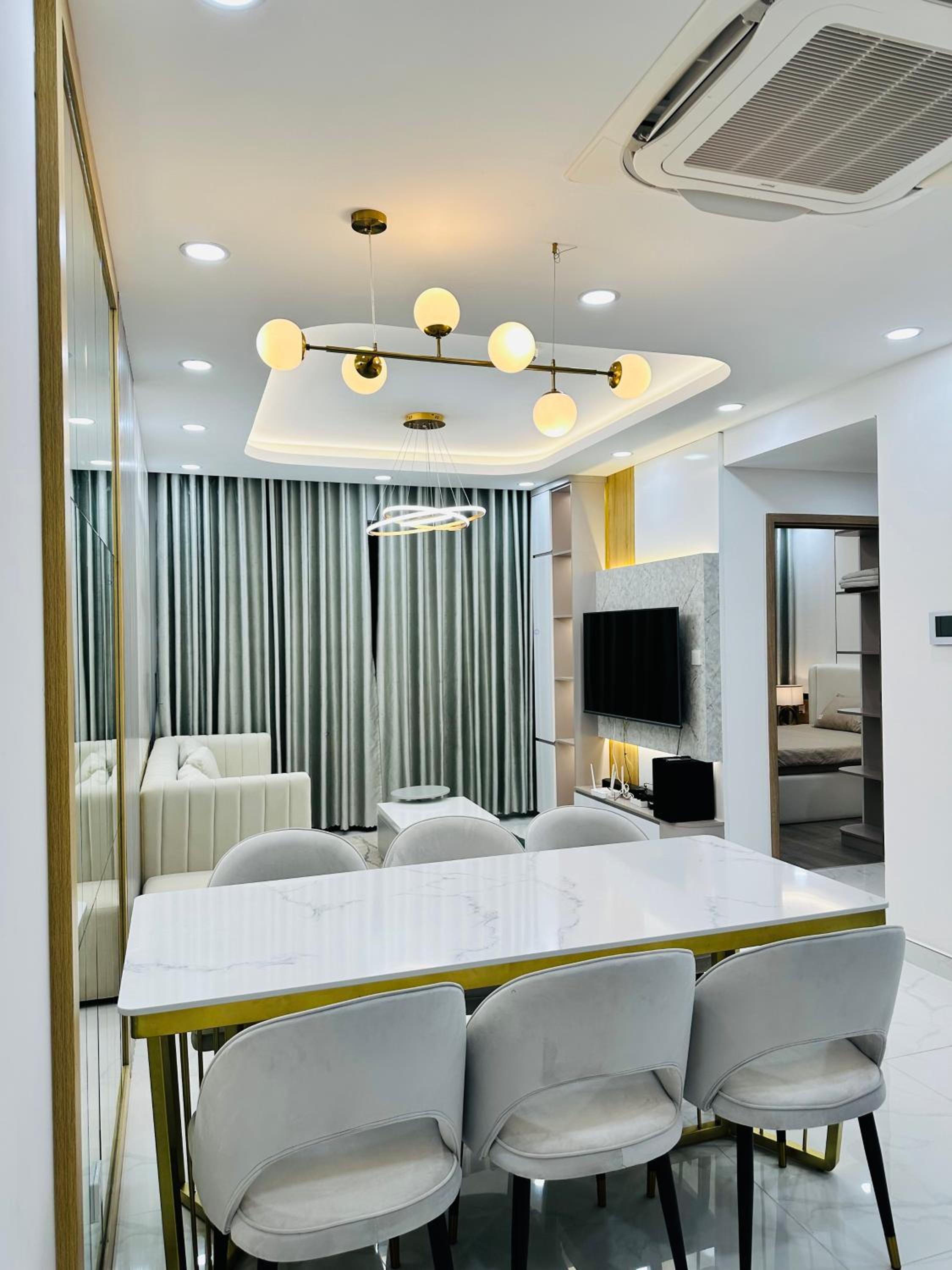 Cho thuê Căn hộ full nội thất khu Diamond Alnata