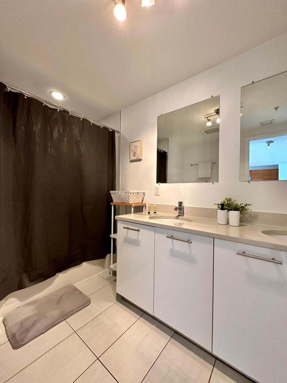 Fantastic Family Relax 2Br condo At Midblock Miami