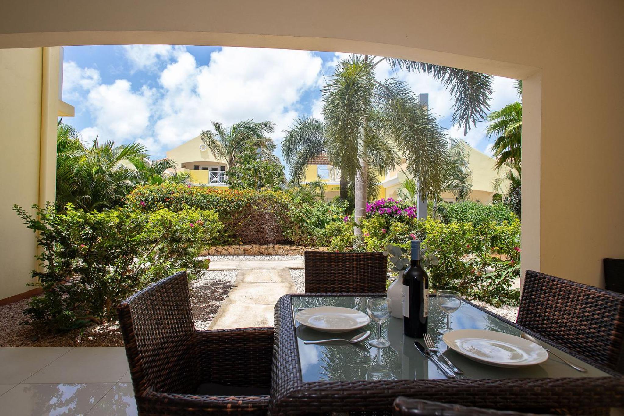 Caracara K3 Relax & Dive Resort Bonaire Village