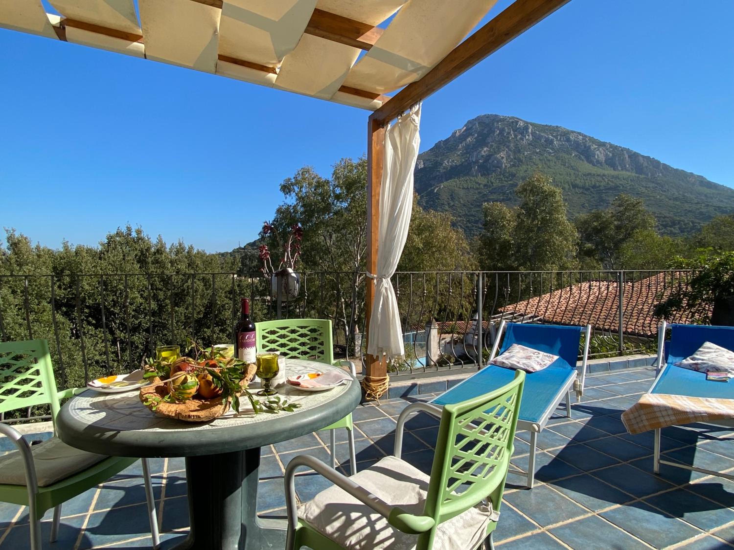Taddore Green Lodge en Galtellì
