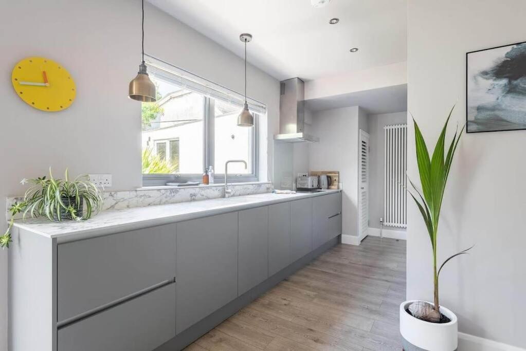 Peaceful Family Home With Garden & Parking at 'Helvellyn' view 5