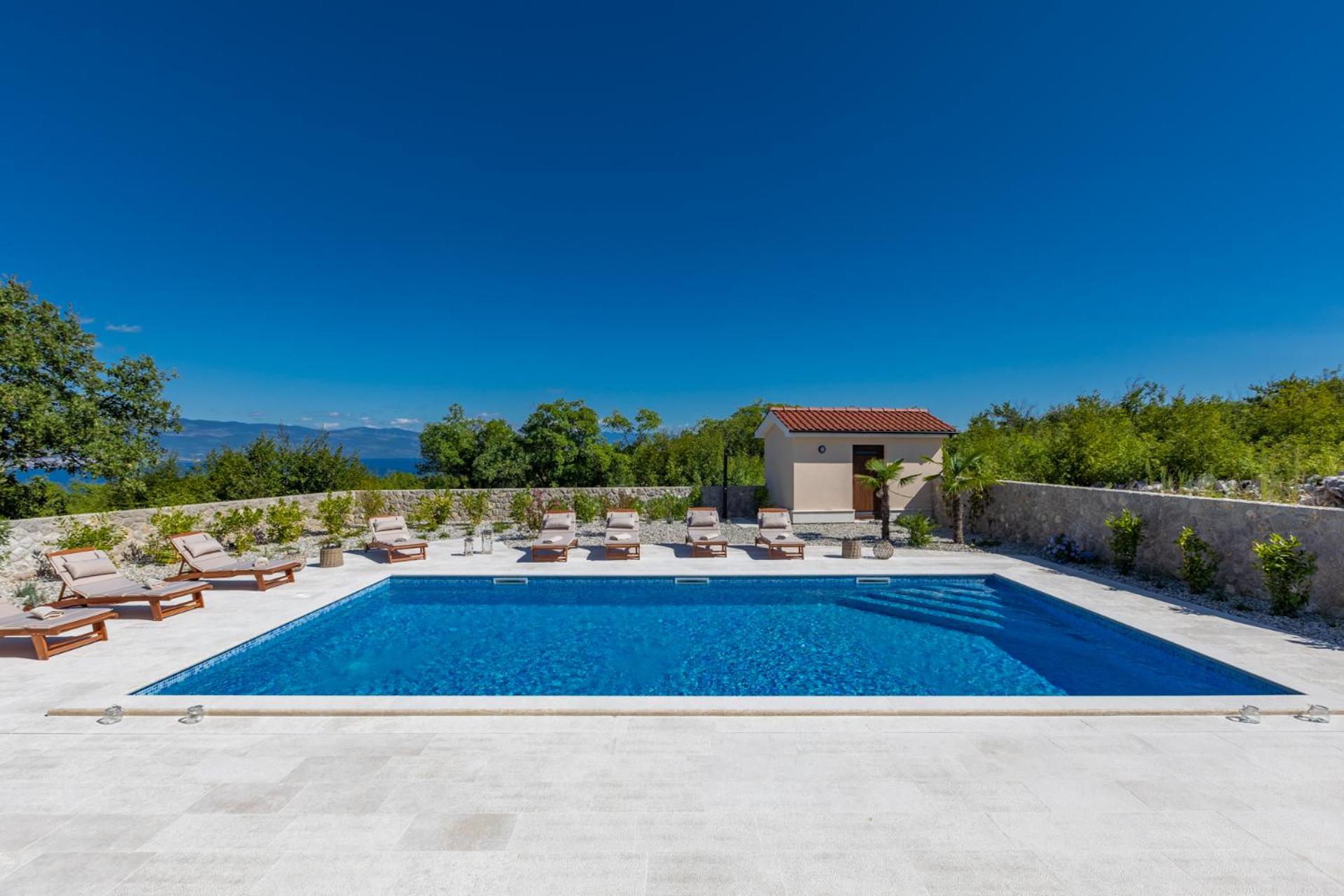 Luxury Villa Glabrova with pool and sauna near the sea on Krk island