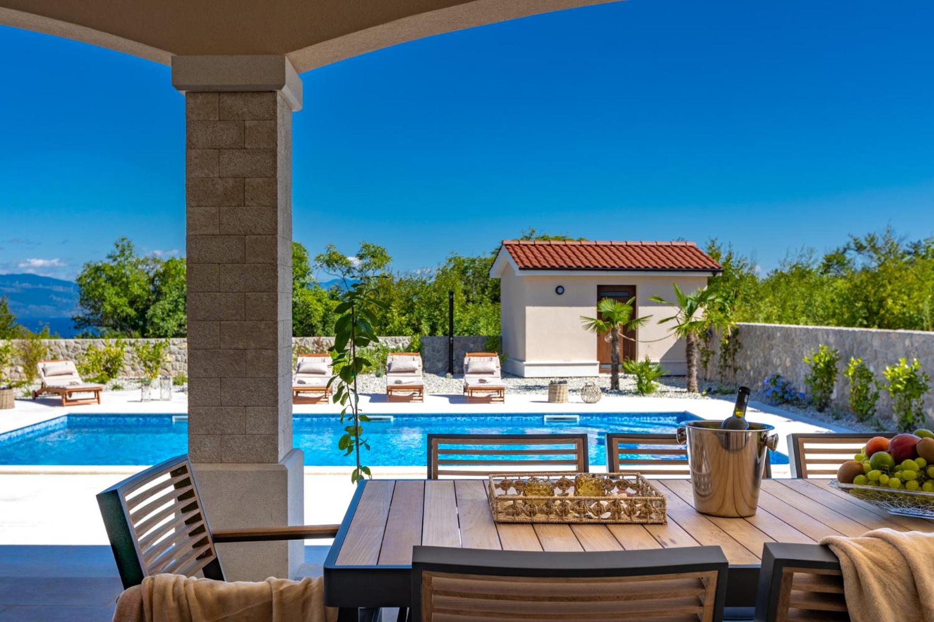 Luxury Villa Glabrova with pool and sauna near the sea on Krk island