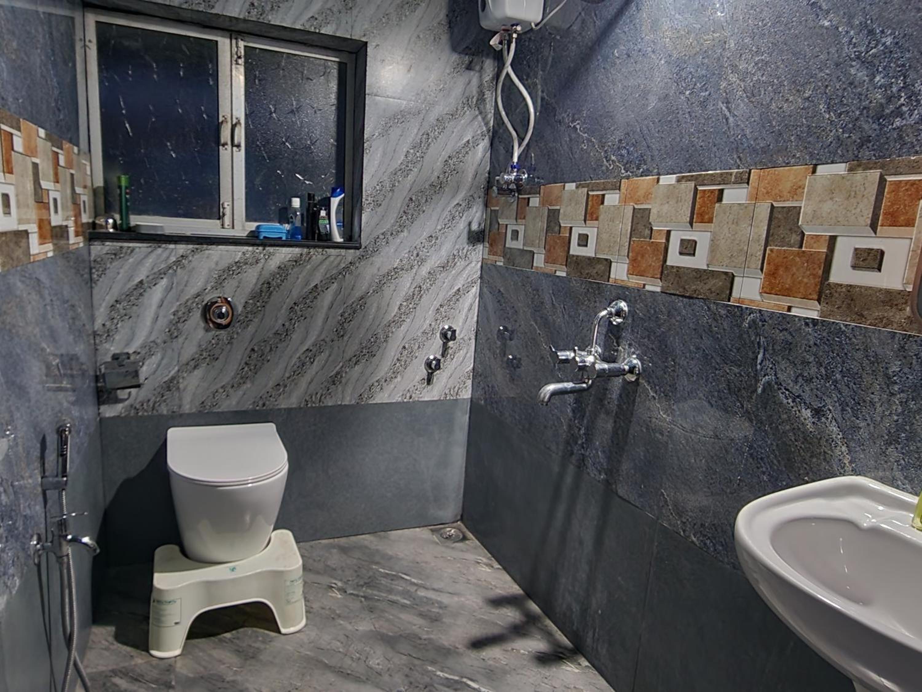 Ocean Mist Villa - Steps away from Calangute and Baga Beach view 5