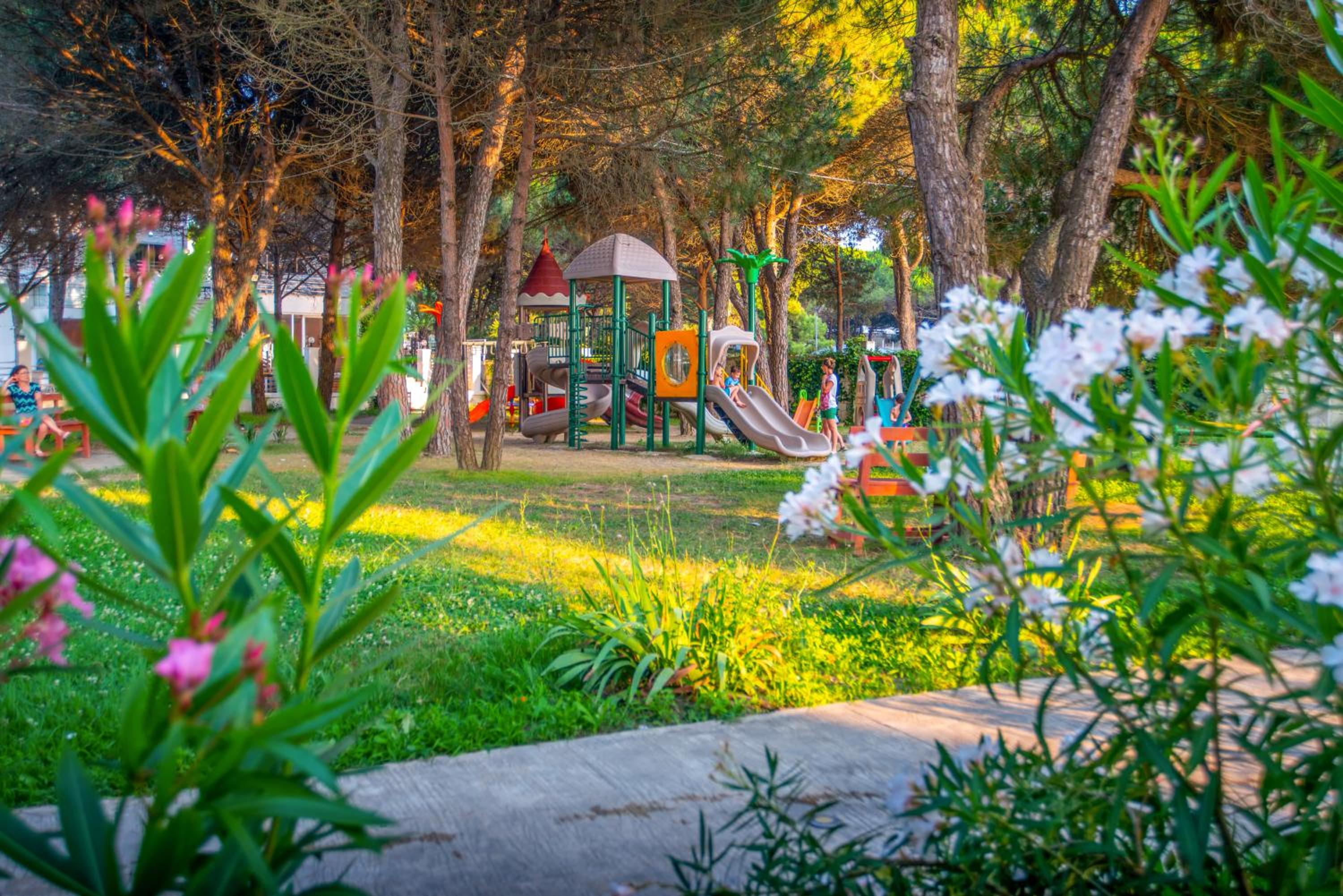 Marea Resort