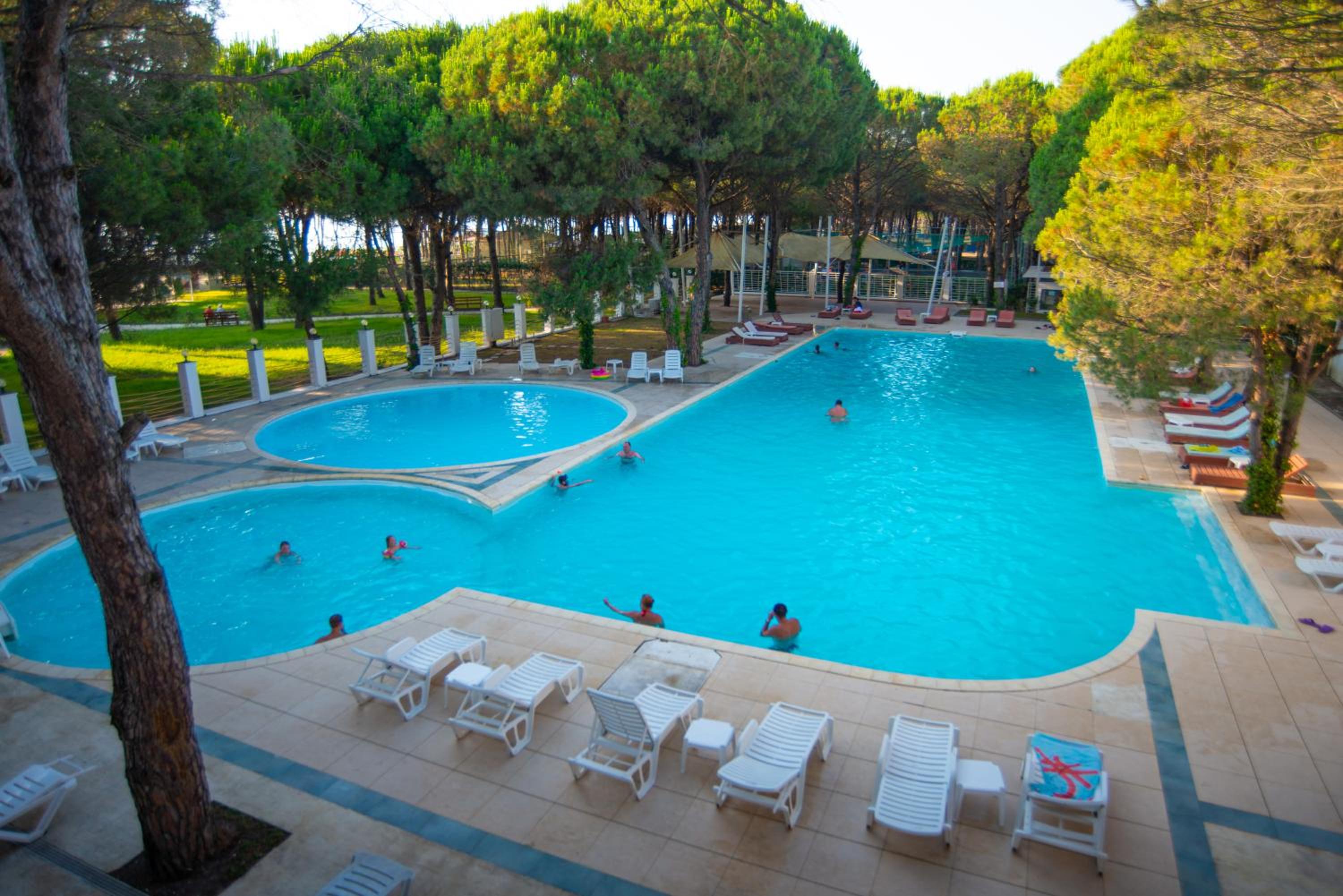 Marea Resort