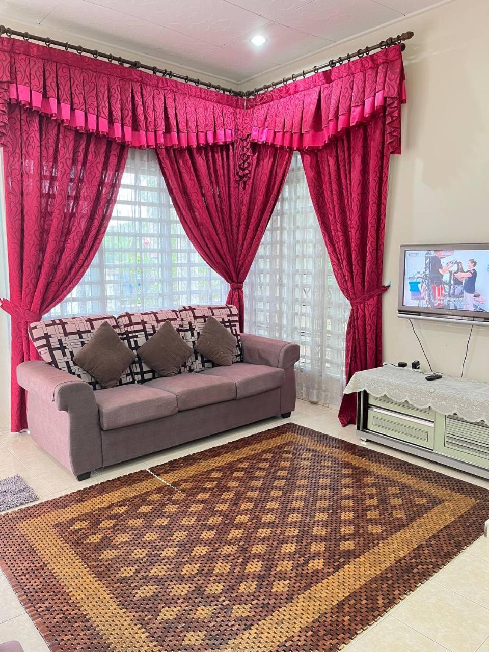 Sofea Homestay Ipoh view 2