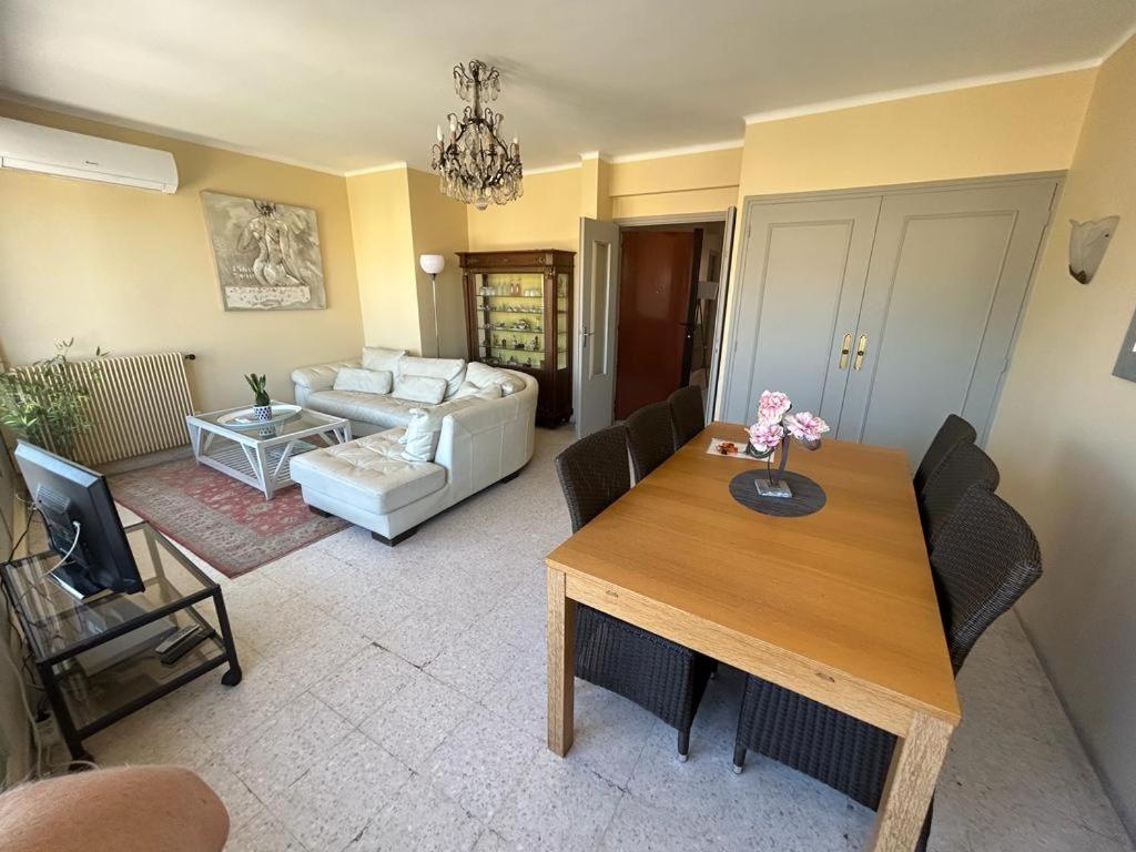 Cannes Satellite photo 5