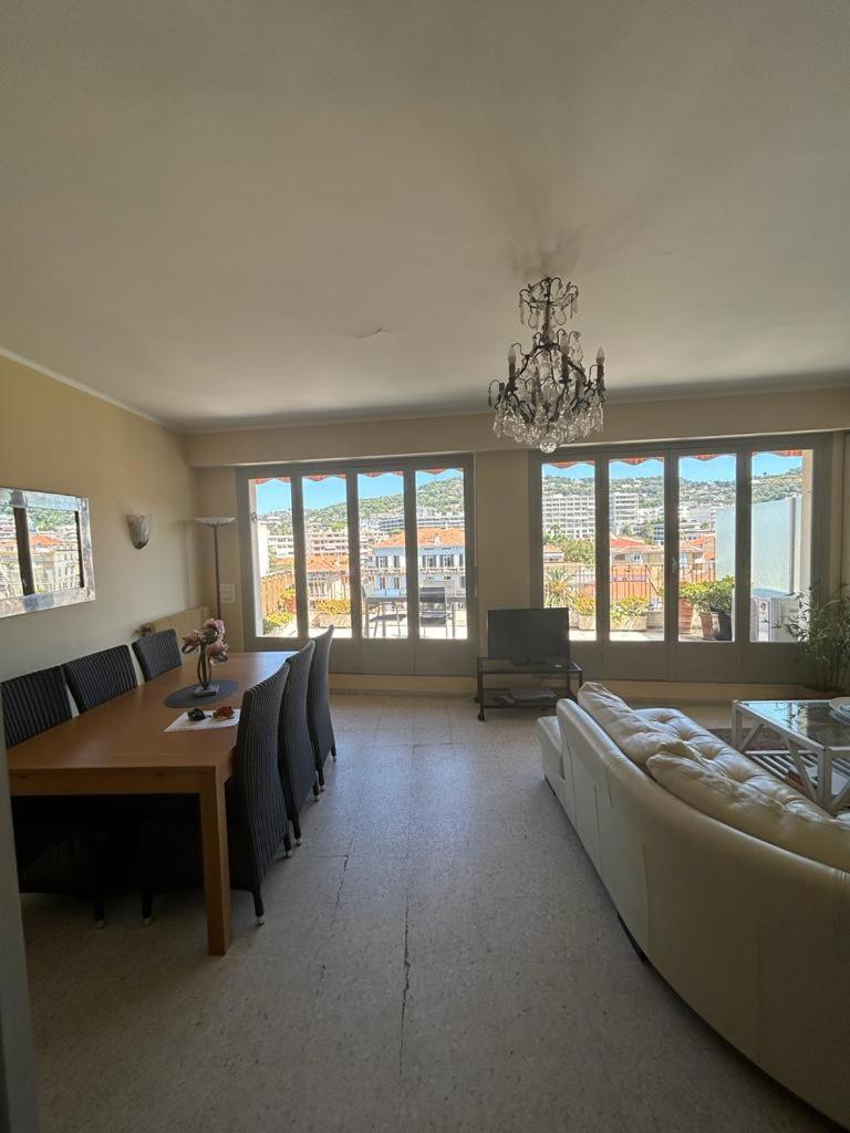 Cannes Satellite photo 4