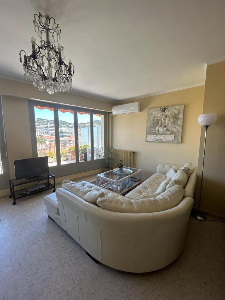 Cannes Satellite photo 3