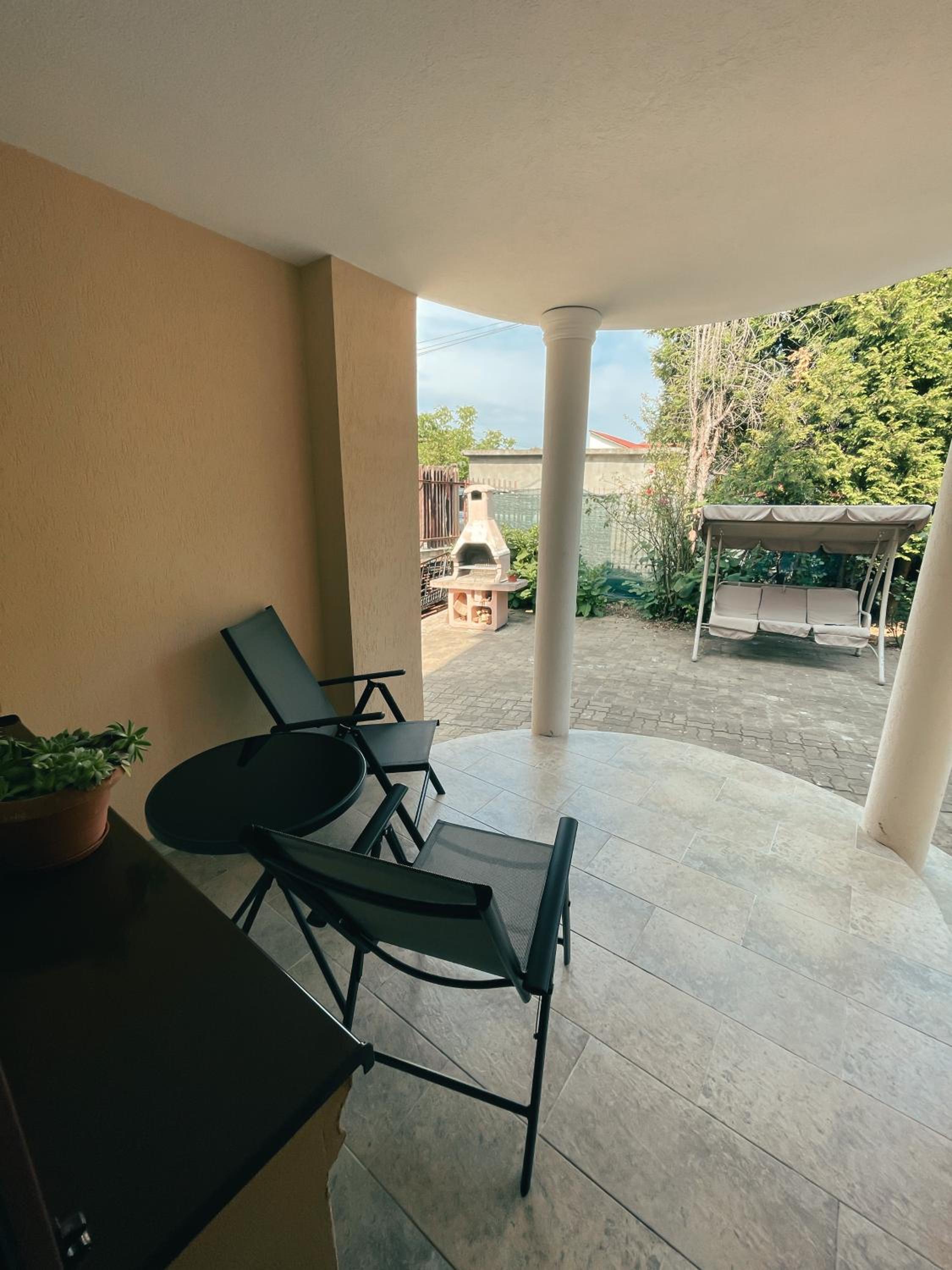 Cozy Glen - Private Villa, Parking and BBQ, photo 11