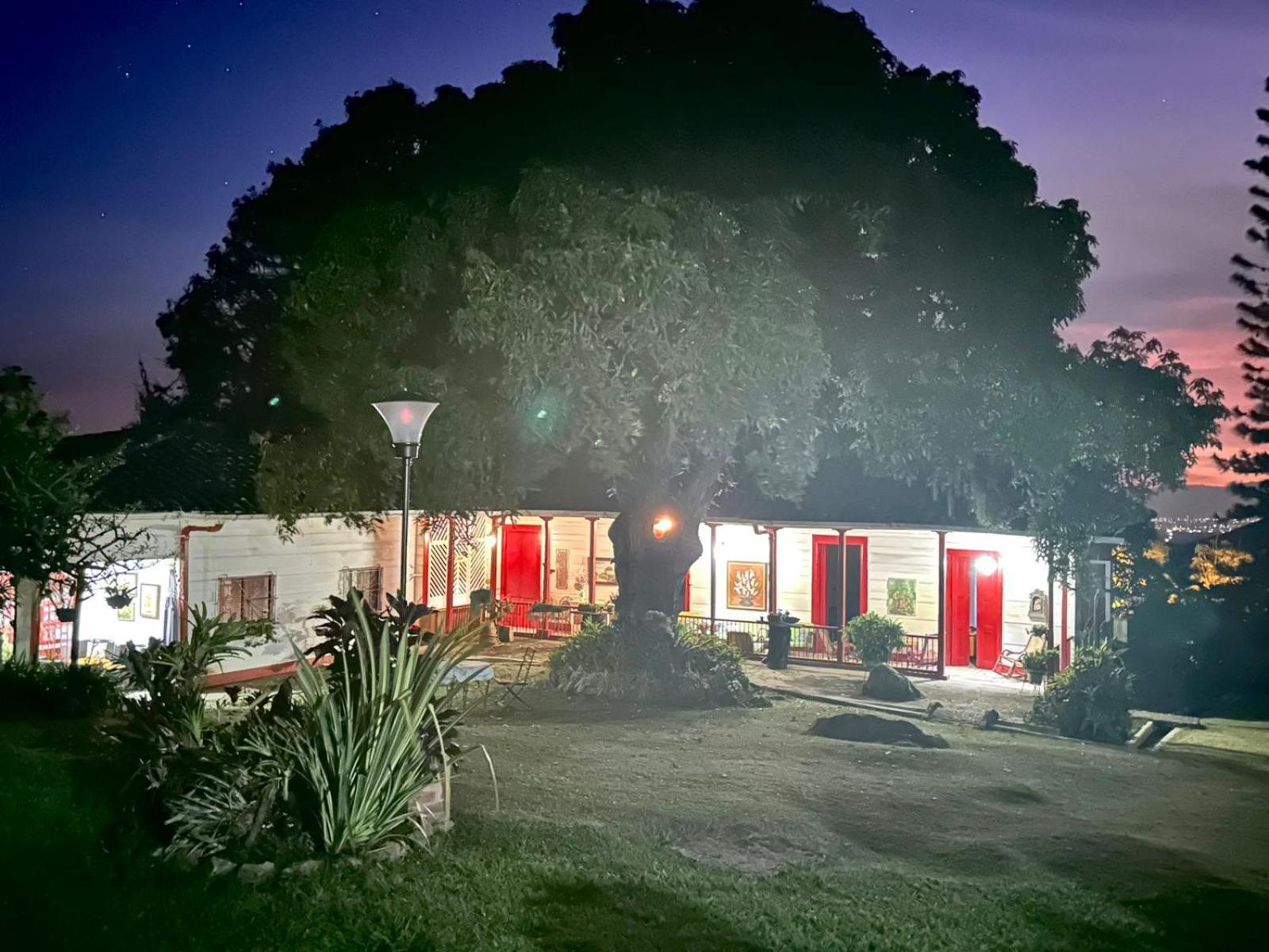 Casa Vieja Mountain Lodge