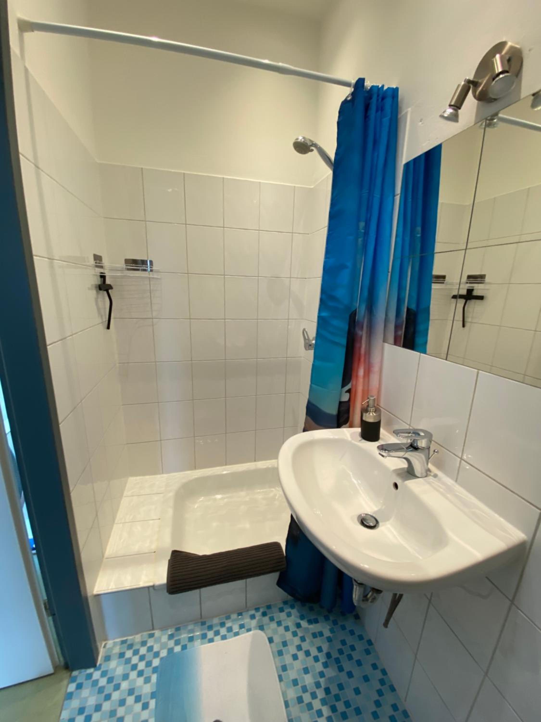 GoyApartment für Handwerker & Business City-nah!! free Netflix! modern!