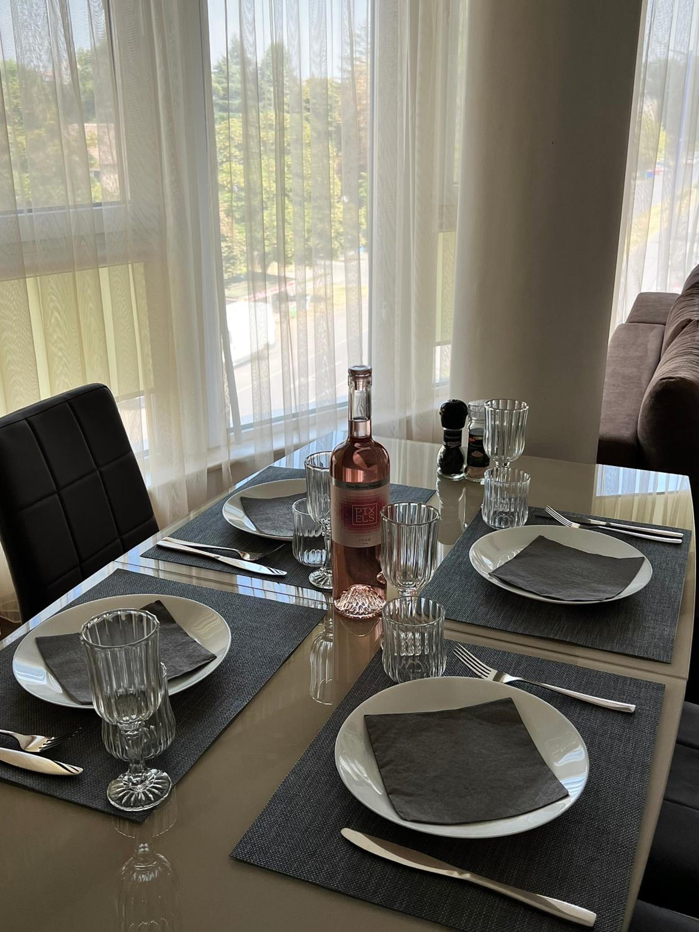 Ultra Lux Apartment Free Underground Secure Parking